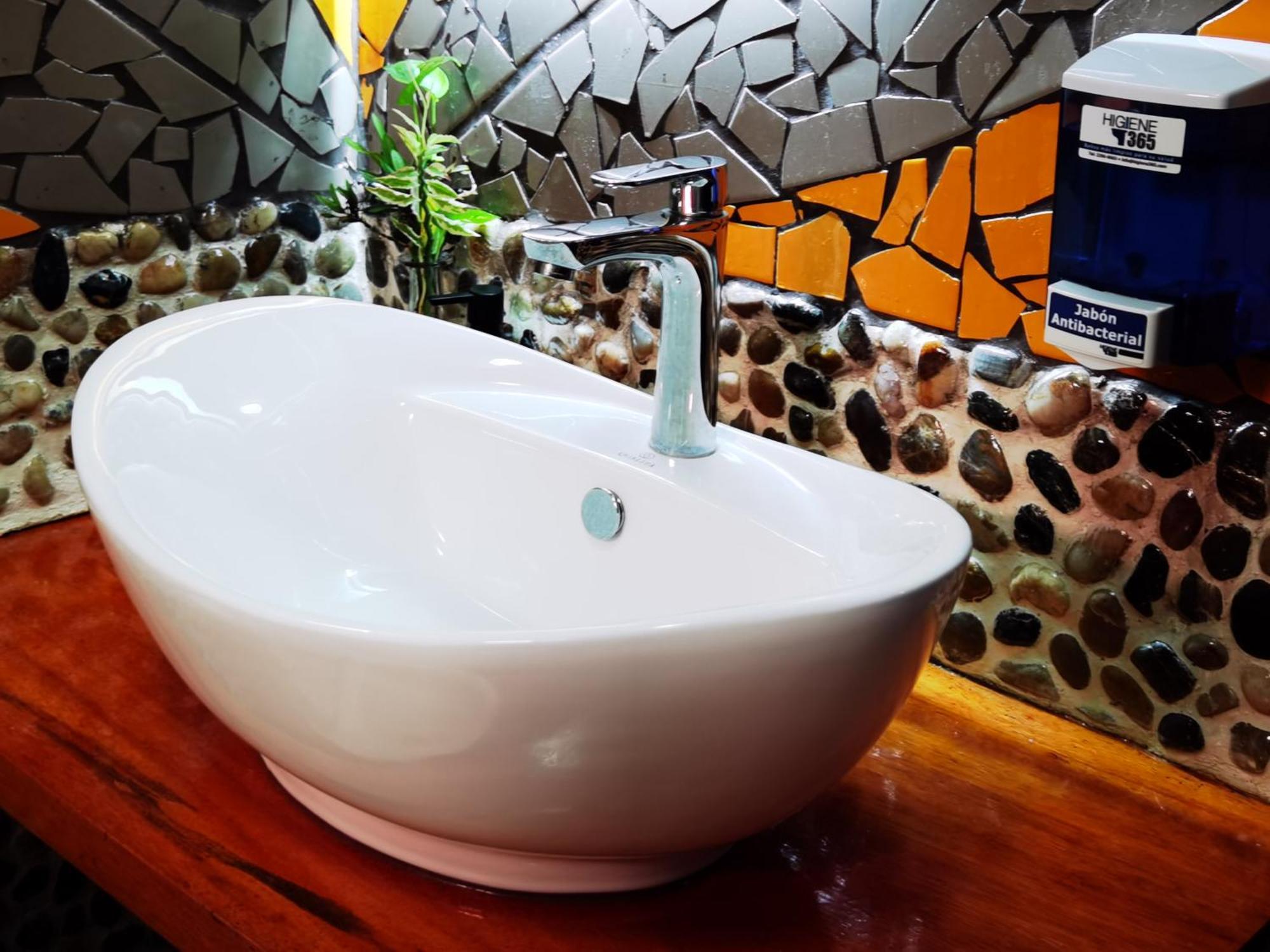 Sunrise House Bed & Breakfast Quepos Eksteriør bilde
